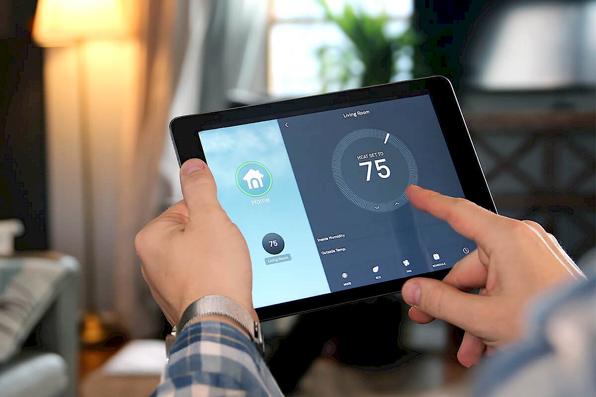 ab_blog_smart-thermostat-tips-for-hot-days-cool-nights_intro
